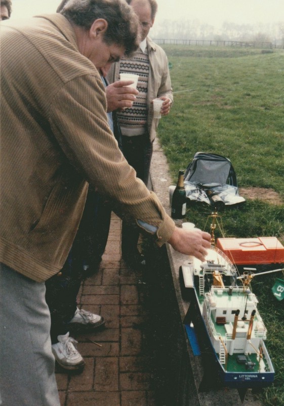 1987_02.jpg