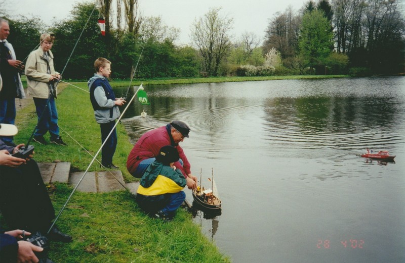 2002_02.jpg